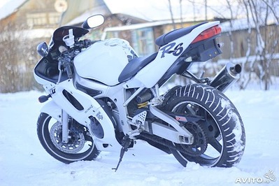 640 X 427 81.8 Kb  yamaha r6