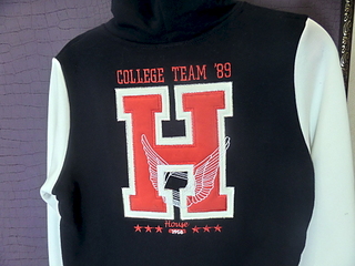 1920 X 1440 154.6 Kb 336 X 370 101.0 Kb 265 X 448  57.4 Kb ,,    