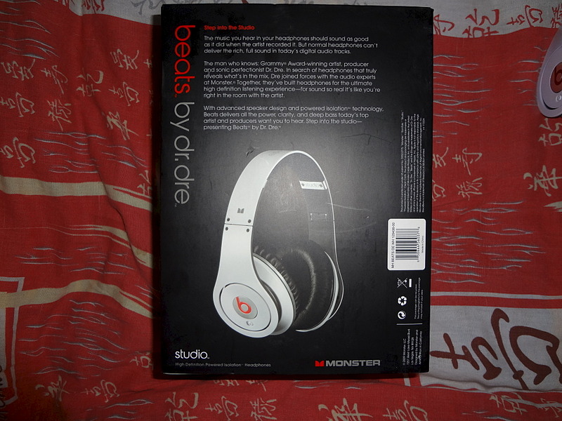 1920 X 1440 640.9 Kb   Beats Studio White ()