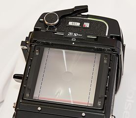 1063 X 920 91.2 Kb  Mamiya RB67 Pro S  Secor C 90 mm 1:3.8