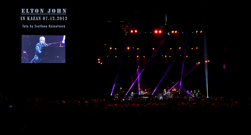 1920 X 1033 229.5 Kb Elton John @   @ 7  @ 