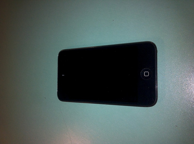 1920 X 1434 603.4 Kb Ipod touch 4g 64gb