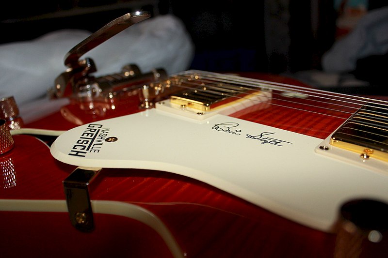 1920 X 1280 224.2 Kb Gretsch Chet Atkins Tennessean -   Iphone 5