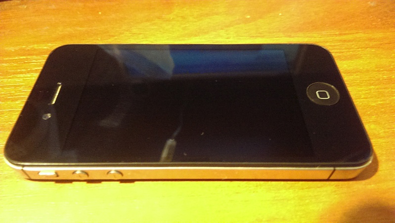 1920 X 1085 450.0 Kb  iphone 4 16gb black 11000