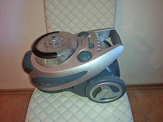 1920 X 1440 137.9 Kb   () -- 700 .