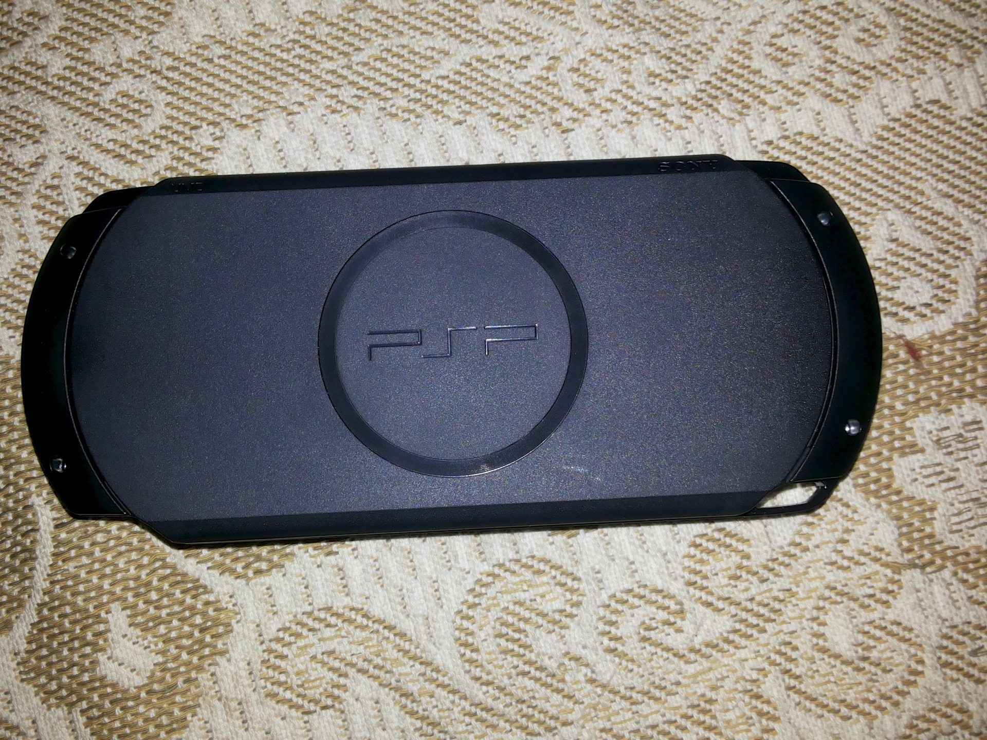 Продам PSP E 1008