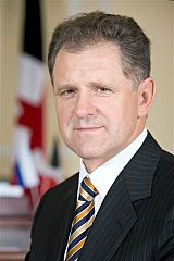 320 X 480  21.9 Kb      !