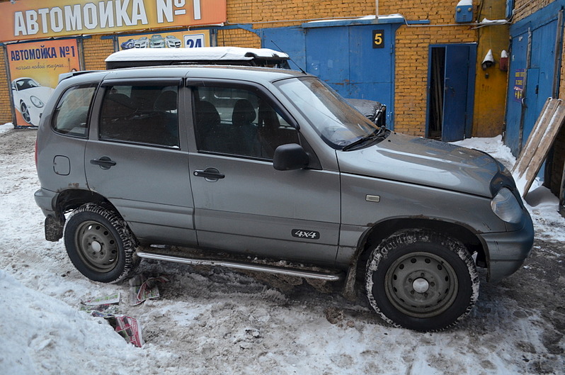 1920 X 1271 614.1 Kb Chevrolet Niva 2004 г.