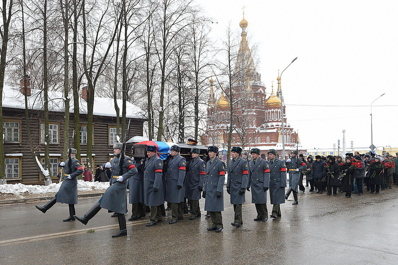 1105 X 734 353.6 Kb ...