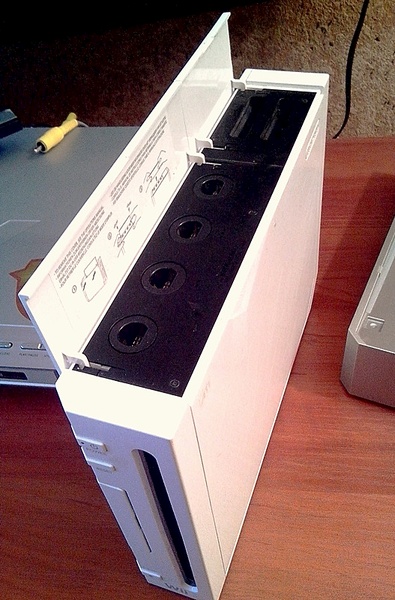 527 X 800 173.8 Kb  Nintendo Wii