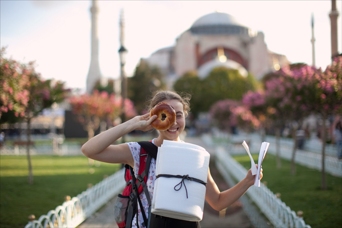 700 x 467   Canon 50mm f/1.2 ()