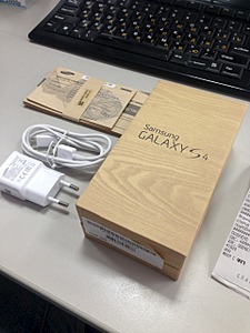 1920 X 2560 862.6 Kb 1920 X 1440 555.9 Kb 1920 X 2560 865.5 Kb �������� Samsung I9500 Galaxy S4 16Gb Black, �����, ���������, �����