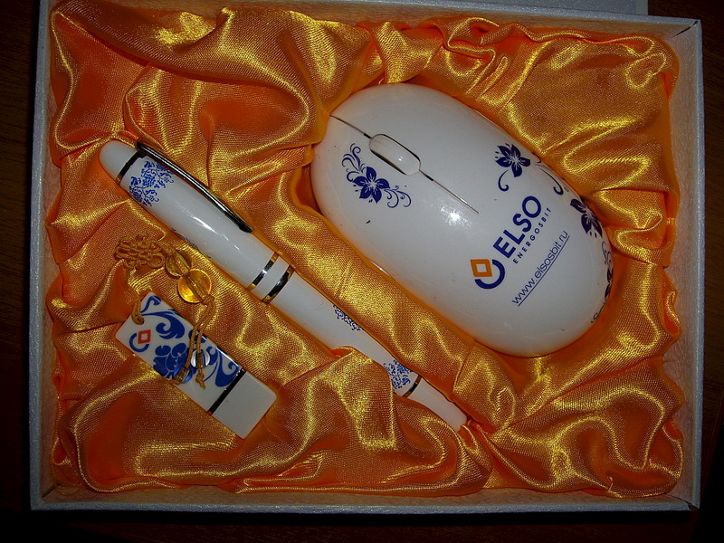 1920 X 1440 438.8 Kb .   1000 .