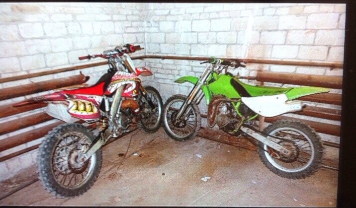 716 x 419 Honda  125 