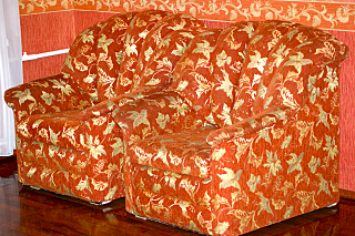 1280 X 852 237.5 Kb Продам два мягких кресла в гостинную