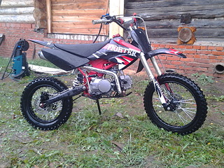 1920 X 1440 971.9 Kb  fighter Cross 1253