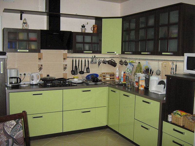 1280 X 960 158.7 Kb 524 x 425 800 x 600 492 x 480 -,       