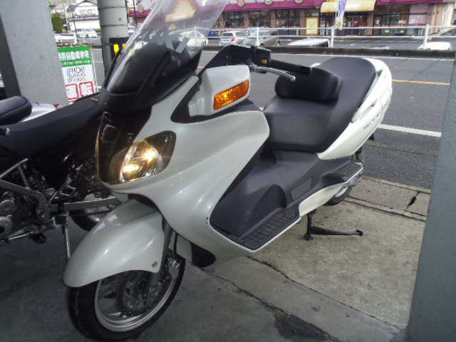 Мотолайф мотоциклы из японии. Мотолайф производства Тайвань. Максискутеры из Японии фото с названиями. Максискутер Сузуки 400 1998г отзывы. Мотоцикл из Японии с аукциона купить.