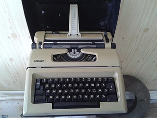 1920 X 1440 132.8 Kb 1920 X 1440 139.0 Kb     200 . 