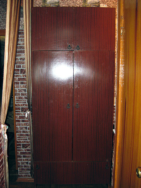 600 X 800 577.9 Kb 600 X 800 433.1 Kb    + -