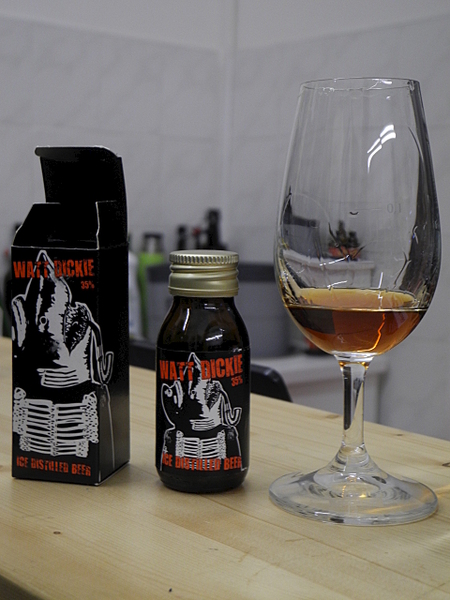 450 x 600 (18+)   .    -  'Izh-beer'