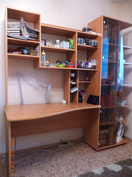 600 X 800 139.3 Kb продам стенку (комп.стол)