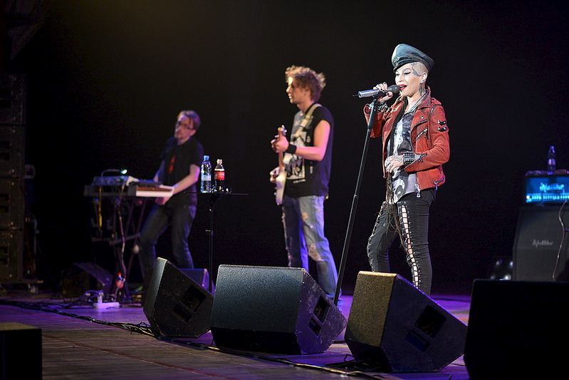 1100 X 734 247.3 Kb     ()