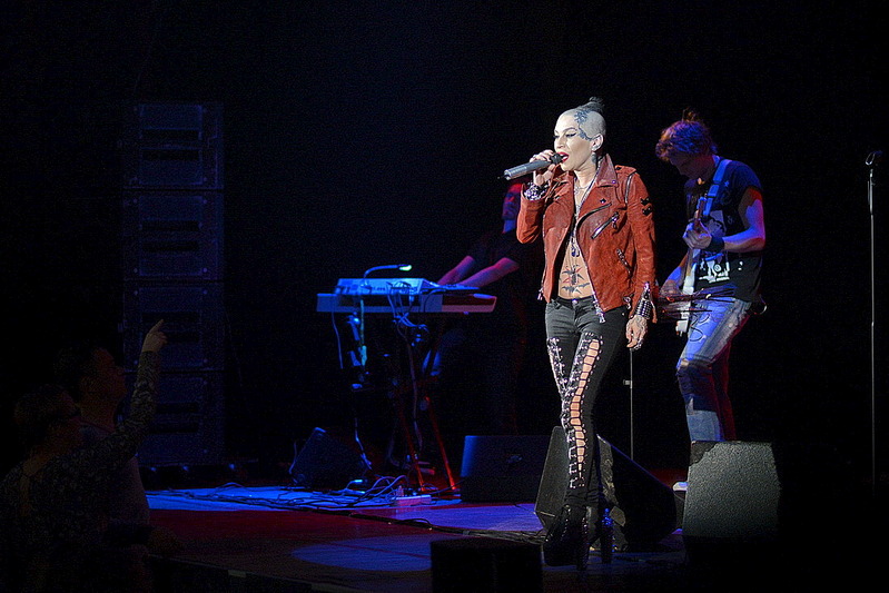 1100 X 734 261.4 Kb 1100 X 734 253.3 Kb 1100 X 734 244.5 Kb     ()