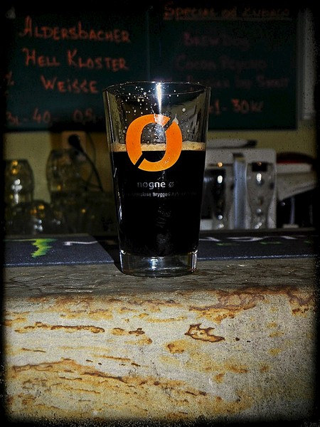 600 X 800 118.8 Kb (18+)   .    -  'Izh-beer'