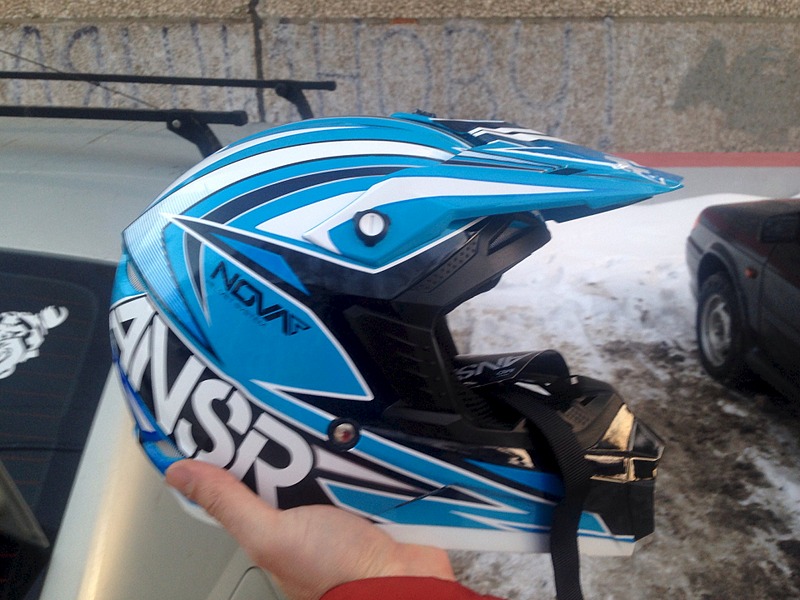 1920 X 1440 535.6 Kb  