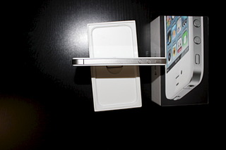 1920 X 1280 208.0 Kb продам iPhone 4 белый (8GB) фото