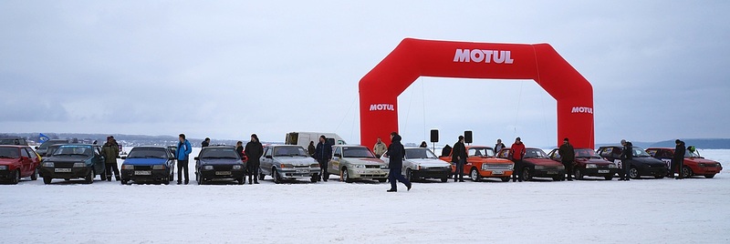 1200 X 402 146.2 Kb 01.03.2014. большие гонки г. Воткинск. (параллельные авто-мото гонки)