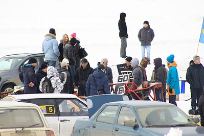 1200 X 800 329.1 Kb 01.03.2014. большие гонки г. Воткинск. (параллельные авто-мото гонки)