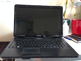 1920 X 1440 512.9 Kb ������ ������� eMachines E525