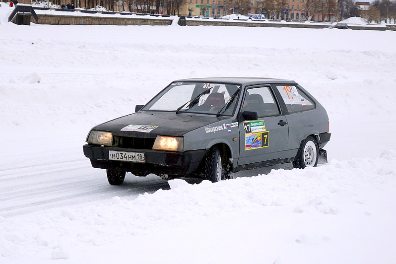 1920 X 1279 443.7 Kb 1600 X 1066 369.9 Kb 1280 X 853 327.2 Kb 01.03.2014. большие гонки г. Воткинск. (параллельные авто-мото гонки)