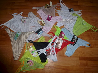 1920 X 1440 711.5 Kb 1920 X 2560 979.7 Kb     !   !