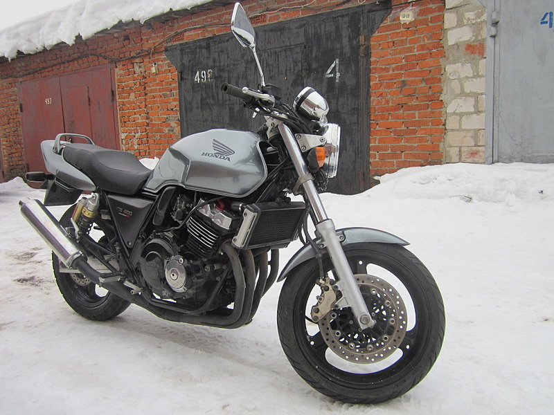 1920 X 1440 613.3 Kb Honda CB400SF Version S  