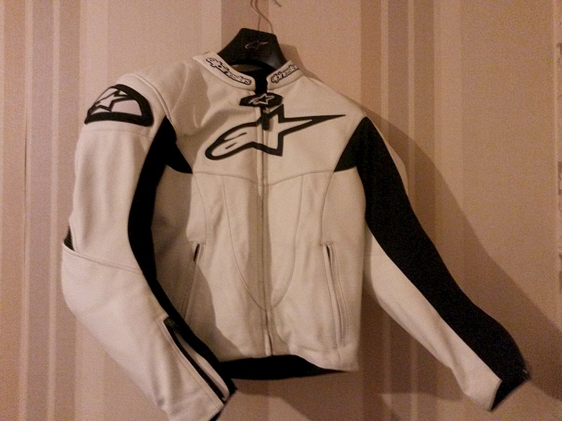 1920 X 1440 904.7 Kb   