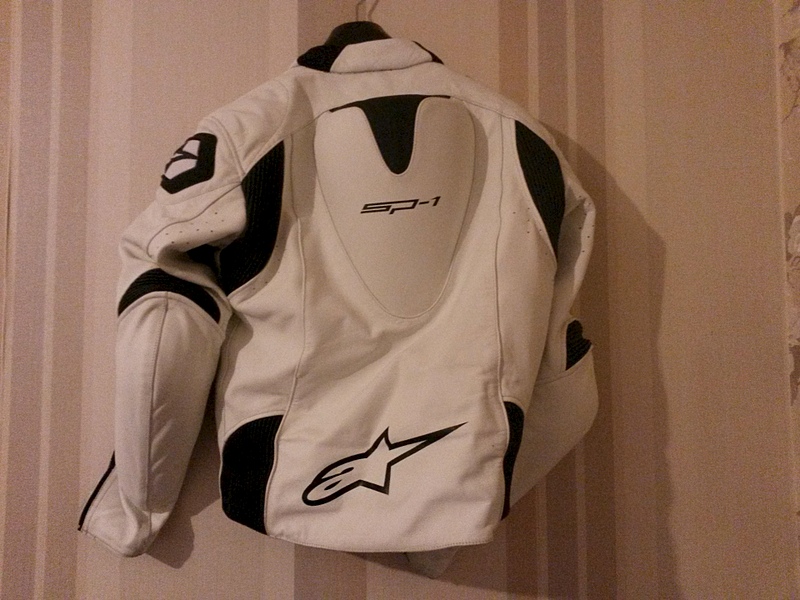 1920 X 1440 875.9 Kb 1920 X 1440 904.7 Kb   