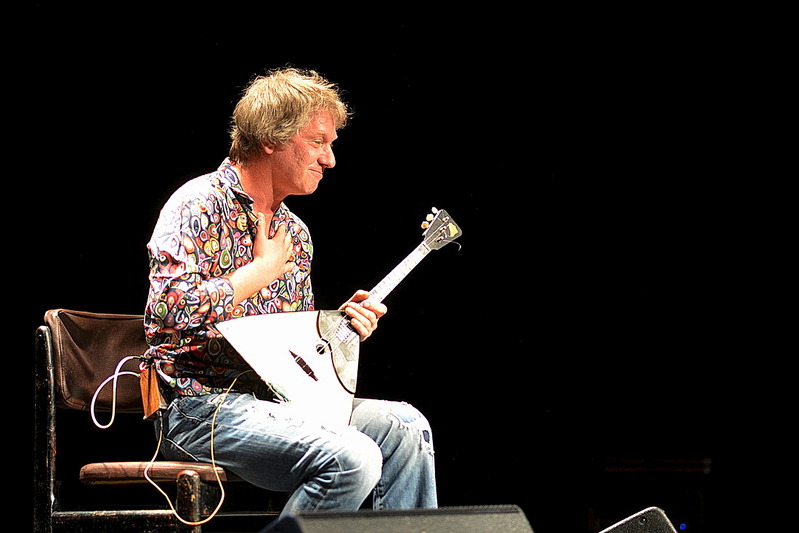 1100 X 734 224.4 Kb 1100 X 734 230.4 Kb 13.03.14 - виртуоз балалайки АЛЕКСЕЙ АРХИПОВСКИЙ @ ФИЛАРМОНИЯ ['Свежий Воздух']