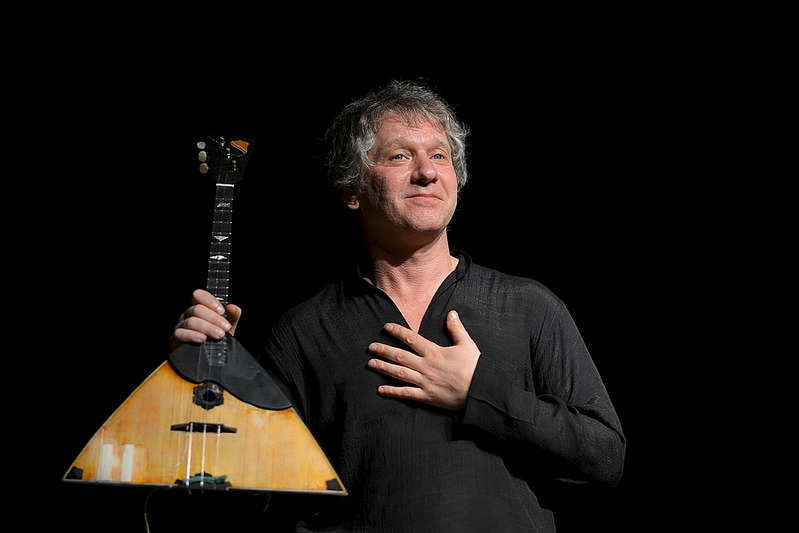 1100 X 734 160.3 Kb 734 X 1100 203.7 Kb 1100 X 734 299.2 Kb 13.03.14 - виртуоз балалайки АЛЕКСЕЙ АРХИПОВСКИЙ @ ФИЛАРМОНИЯ ['Свежий Воздух']