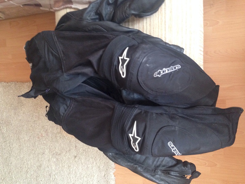 1920 X 1440 540.4 Kb  