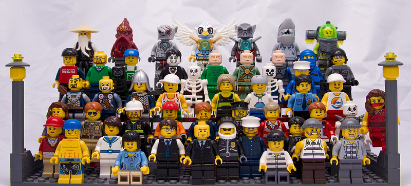 1500 X 681 417.1 Kb Lego Minifigures ( LEGO) -- ()