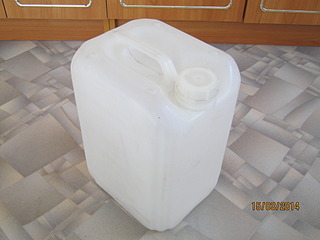 1920 X 1440 458.3 Kb Канистры пластмассовые