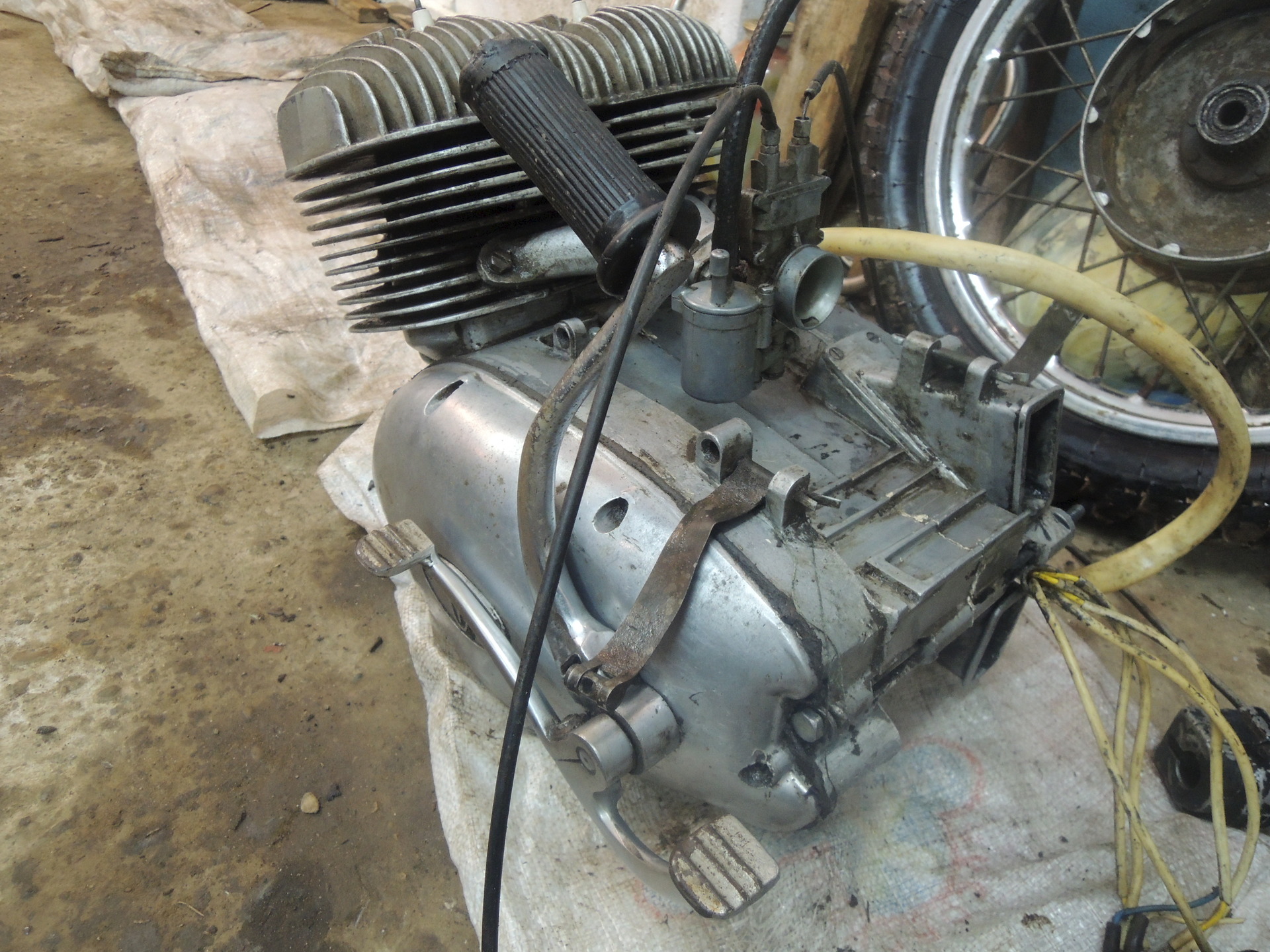 Двигатель иж 4т. Двигатель иж планета 4. Как сделать двигатель иж. Как сделать двигатель иж. Крепление двс иж планета 5.