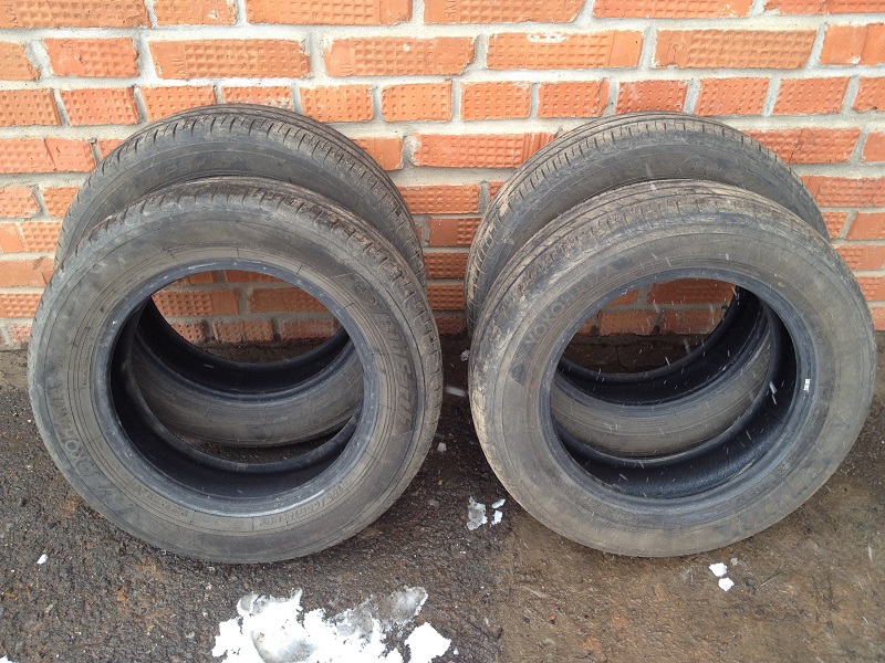 800 x 600   Yokohama 185/65 R15