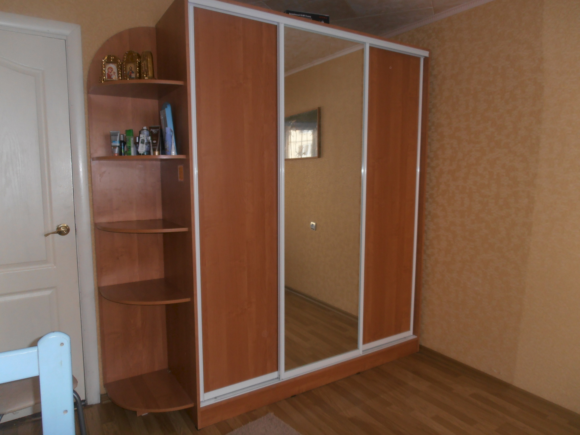 шкаф купе из ольхи