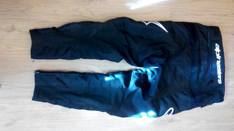 1280 X 720 118.7 Kb 749 x 576 901 X 586 70.0 Kb Подам штаны Alpinestars