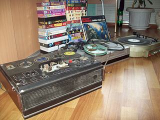 1920 X 1440 413.0 Kb Продам видео-аудио магнитофоны