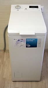 1368 X 2482 925.0 Kb    Electrolux 2012. A++ (   6)